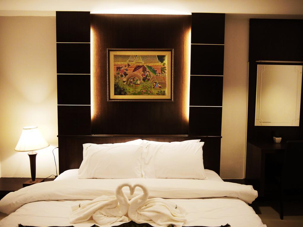 The Next Grand Hotel Khon Kaen Exterior foto