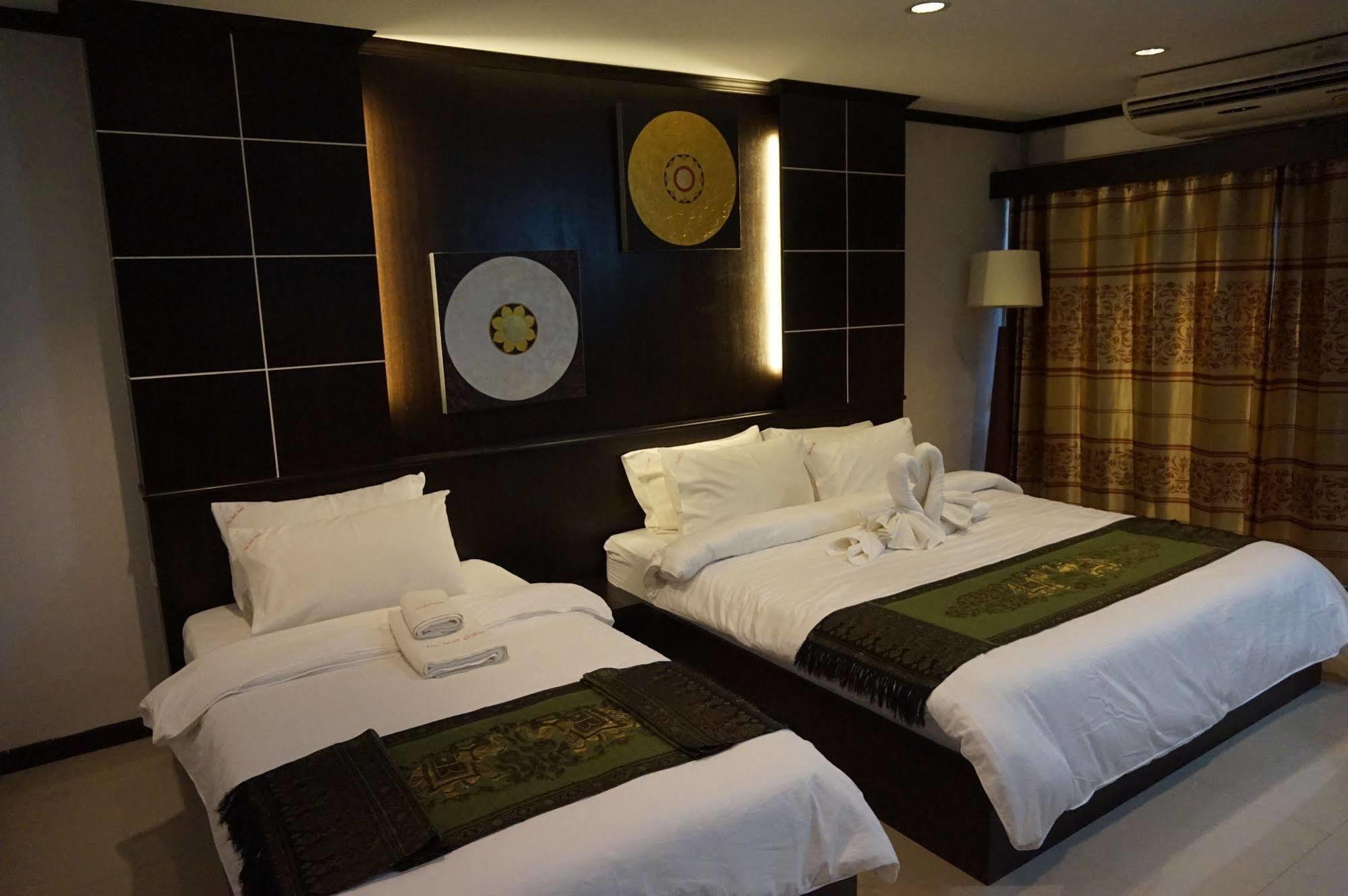 The Next Grand Hotel Khon Kaen Exterior foto