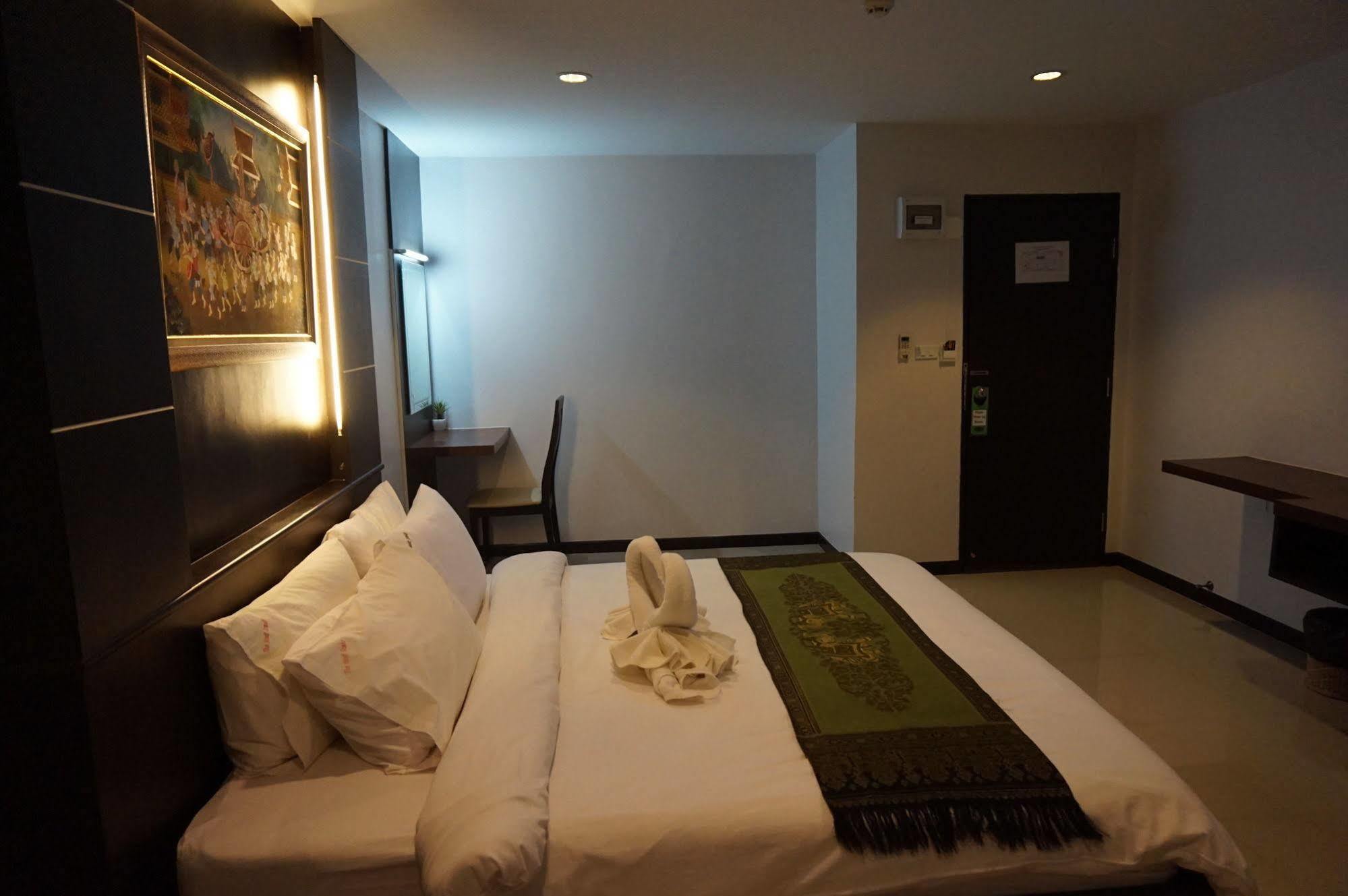The Next Grand Hotel Khon Kaen Exterior foto