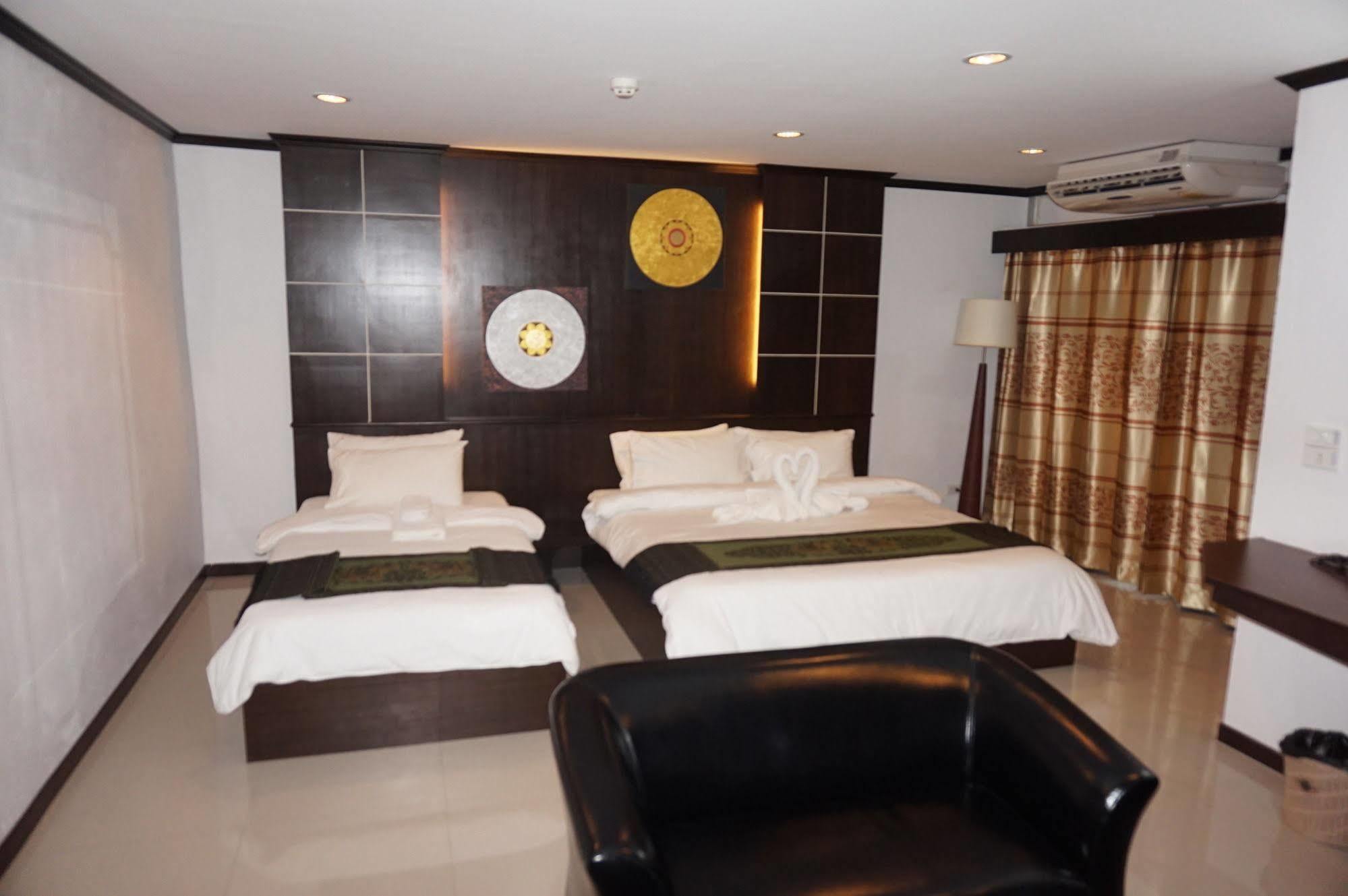 The Next Grand Hotel Khon Kaen Exterior foto