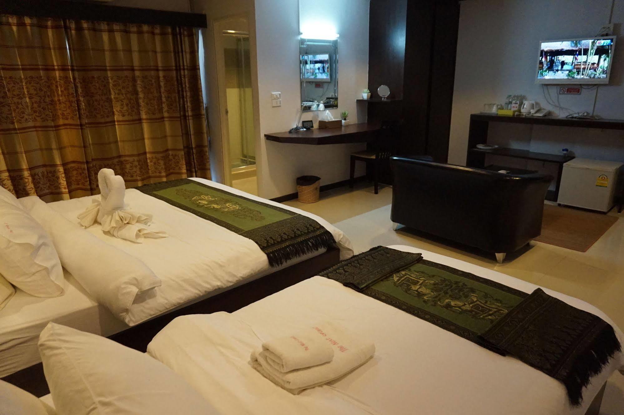 The Next Grand Hotel Khon Kaen Exterior foto